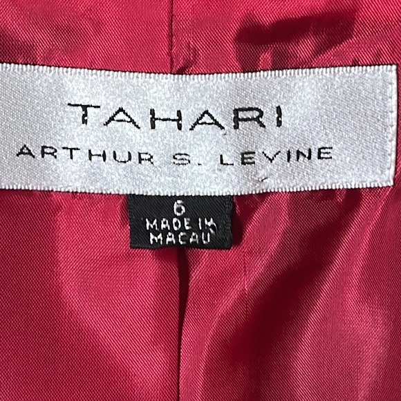 Tahari Arthur Levine Long sleeve Red Blazer sz 6 - Picture 6 of 10